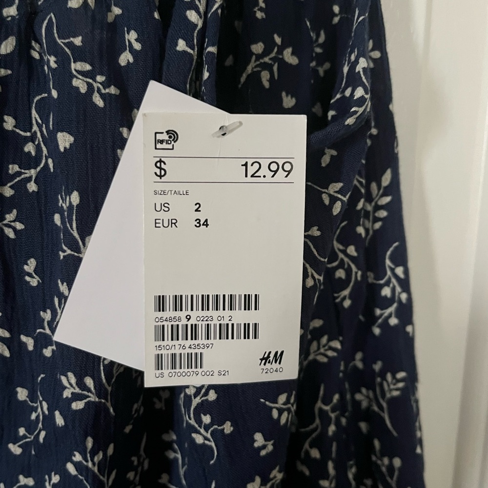 H&M flowered cami - Picture 3 of 3